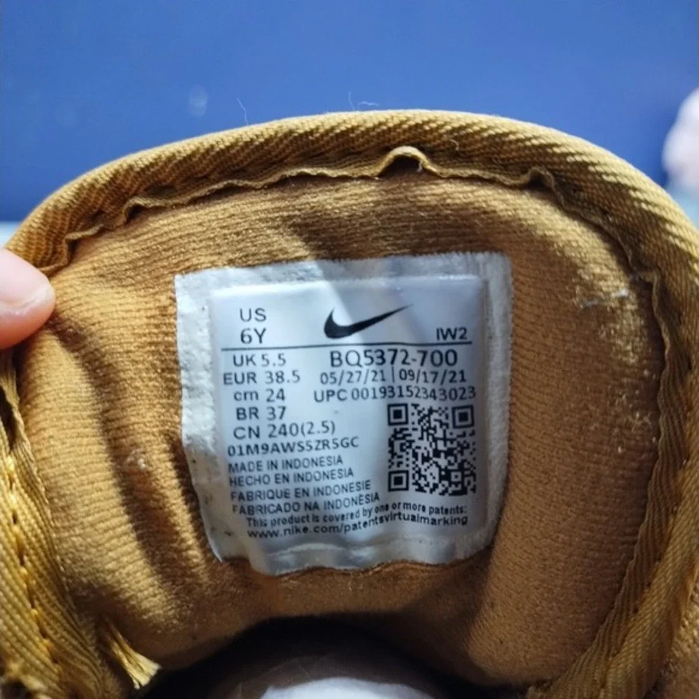 Nike Manoa Leather Wheat (GS) High Top Boots Youth 6 Brown Black BQ5372-700‎ EUC